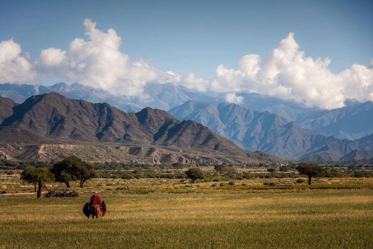 Estancia Banda Grande - Horse & Hiking Safaris 莫利诺斯 外观 照片