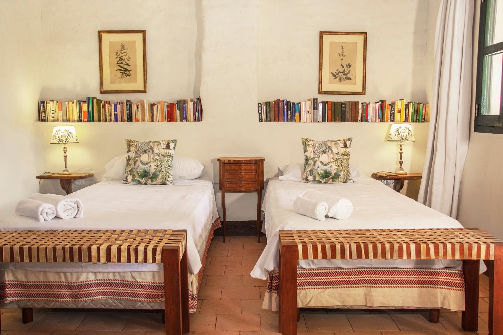 Estancia Banda Grande - Horse & Hiking Safaris 莫利诺斯 外观 照片