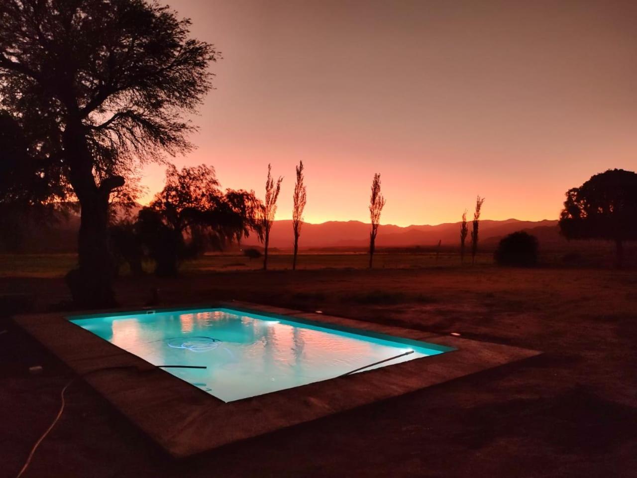 Estancia Banda Grande - Horse & Hiking Safaris 莫利诺斯 外观 照片